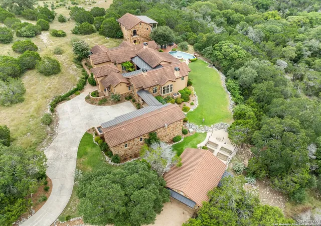 Photo 4 of Single family home for sale at 103 Castle Rock, Boerne, TX 78006 | MLS# 1891939 | Listing updated on 2026-05-05
