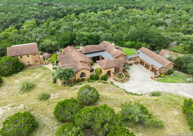 Photo 1 of Mansion for sale at 103 Castle Rock, Boerne, TX 78006 | MLS# 1891939 | Listing updated on 2026-05-05