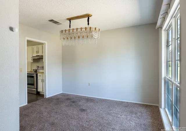 Photo 4 of Single family home for sale at 5106 Sierra Vis, San Antonio, TX 78233 | MLS# 1891956 | Listing updated on 2025-08-23