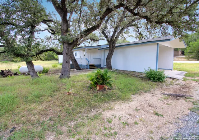 Homes for sale in Canyon Lake, TX | 1155 Pecan, Canyon Lake, TX 78133 | MLS# 1892048