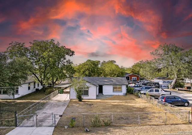 Photo 1 of Sale Pending at 927 W Mally, San Antonio, TX 78221 | MLS# 1892060 | Listing updated on 2025-10-30