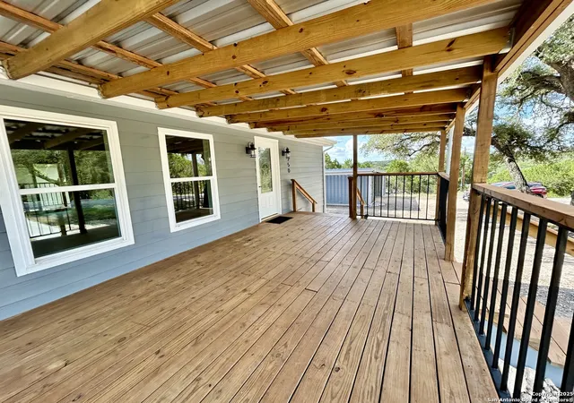 Photo 2 of Manufactured home for sale at 1250 Pecan, Canyon Lake, TX 78133 | MLS# 1892148 | Listing updated on 2025-09-07