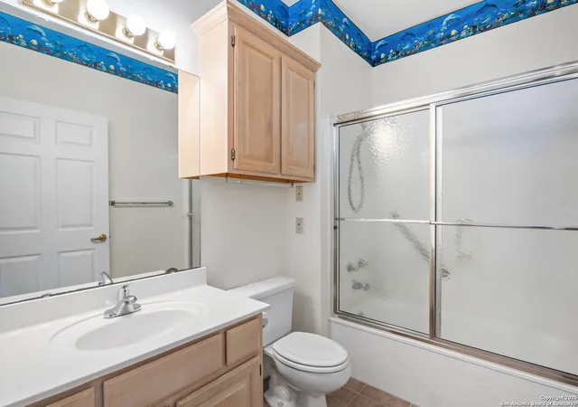 Photo 4 of Single family home for sale at 1030 Edinburgh Dr, Kerrville, TX 78028 | MLS# 1892156 | Listing updated on 2025-10-27