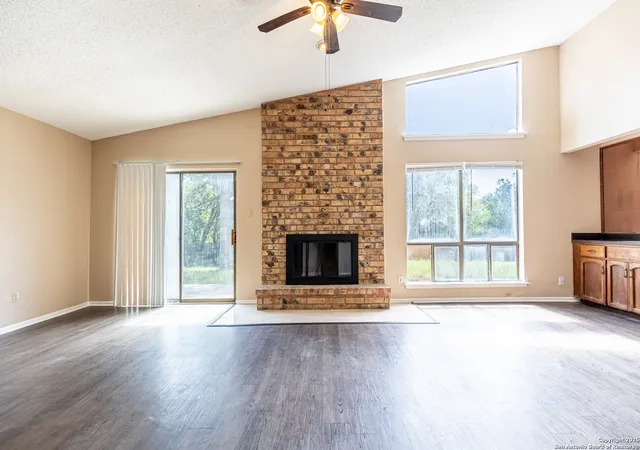 Photo 4 of Sale Pending at 5814 Pineway, San Antonio, TX 78247 | MLS# 1892170 | Listing updated on 2026-05-05