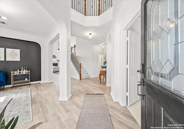Photo 3 of Sale Pending at 25403 Bunker, San Antonio, TX 78260 | MLS# 1892194 | Listing updated on 2025-10-13