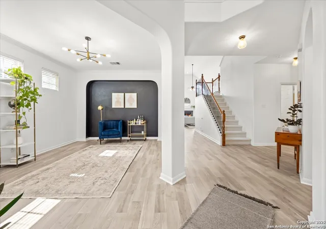 Photo 4 of Sale Pending at 25403 Bunker, San Antonio, TX 78260 | MLS# 1892194 | Listing updated on 2025-10-13