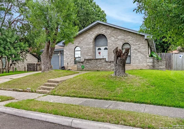 2nd image of 6011 Forest Rdg, San Antonio, TX 78240 | MLS# 1892209