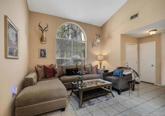 Photo 4 of Sale Pending at 9308 Andersonville, San Antonio, TX 78240 | MLS# 1892241 | Listing updated on 2026-01-19