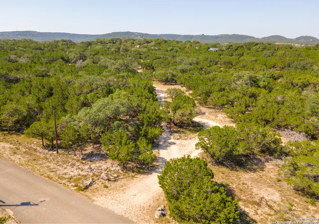 4th image of 779 Red Bluff, Pipe Creek, TX 78063 | MLS# 1892244