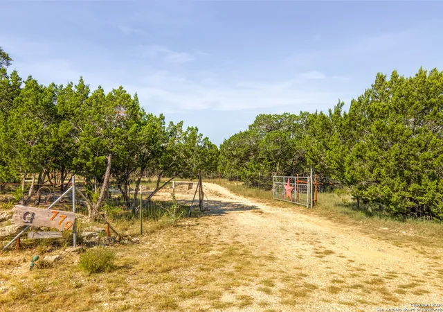 5th image of 779 Red Bluff, Pipe Creek, TX 78063 | MLS# 1892244
