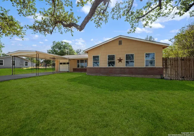 5th image of 1400 Windy Knoll, Devine, TX 78016 | MLS# 1892296
