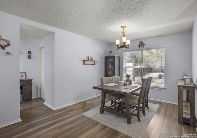 Photo 4 of Sale Pending at 2631 Jade Hill, San Antonio, TX 78251 | MLS# 1892328 | Listing updated on 2025-10-16