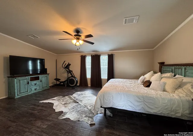 Photo 3 of Manufactured home for sale at 107 Spotted Deer Trl, Boerne, TX 78006 | MLS# 1892339 | Listing updated on 2025-08-26