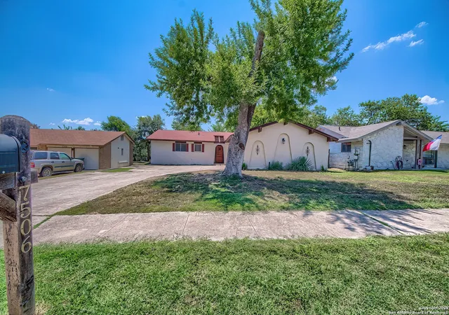 Photo 1 of Single family home for sale at 7506 Wishing Oaks, Live Oak, TX 78233 | MLS# 1892409 | Listing updated on 2025-10-10