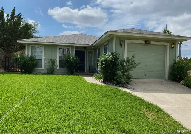 29th image of 541 E Deer Creek, Pipecreek, TX 78063 | MLS# 1892426