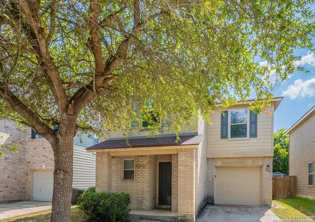 Photo 3 of Sale Pending at 7439 Circle Farm, San Antonio, TX 78239 | MLS# 1892527 | Listing updated on 2026-09-09