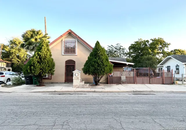 Photo 1 of Single family home for sale at 2502 Salinas, San Antonio, TX 78207 | MLS# 1892535 | Listing updated on 2025-10-08