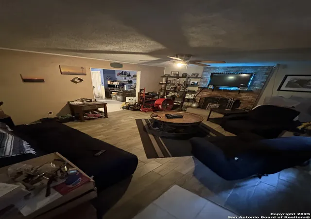 4th image of 1118 Bacliff, Bacliff, TX 77518 | MLS# 1892576