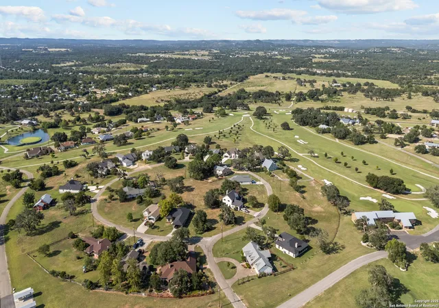 Photo 3 of Single family home for sale at 174 Edgewood Cir, Bandera, TX 78003 | MLS# 1892591 | Listing updated on 2026-05-18