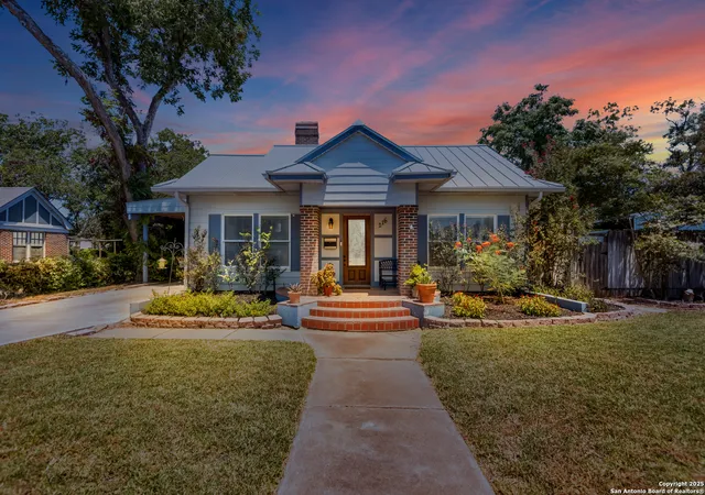 Photo 1 of Sale Pending at 216 Cedar, Seguin, TX 78155 | MLS# 1892634 | Listing updated on 2025-10-23