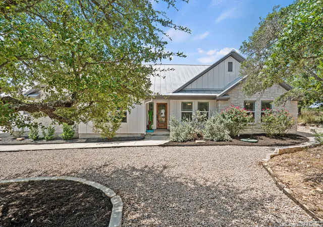 4th image of 106 William Tobin, Blanco, TX 78606 | MLS# 1892703