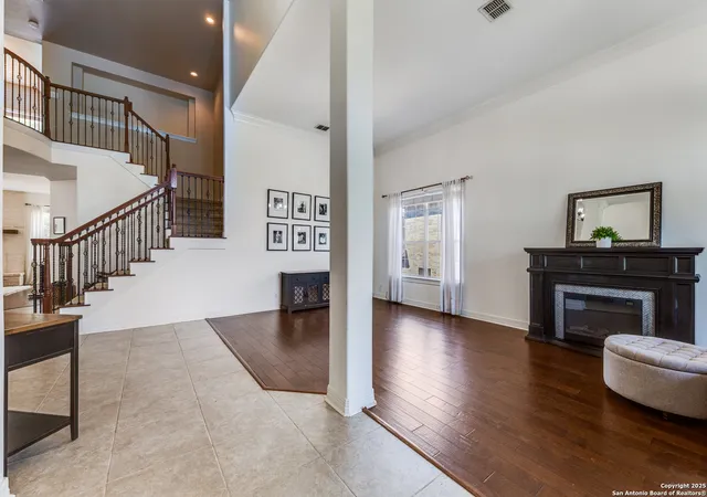 Photo 3 of Single family home for sale at 3514 Puesta De Sol, San Antonio, TX 78261 | MLS# 1892711 | Listing updated on 2025-12-01