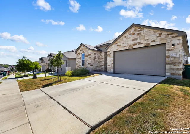 2nd image of 7333 Walkers Loop, San Antonio, TX 78233 | MLS# 1892749