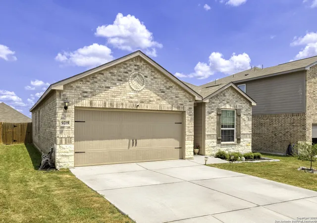 2nd image of 9219 Foxing Bluff, Converse, TX 78109 | MLS# 1892754