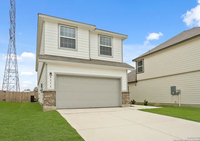 Photo 3 of Sale Pending at 8858 Black Oak Dr, Elmendorf, TX 78112 | MLS# 1892884 | Listing updated on 2025-09-30
