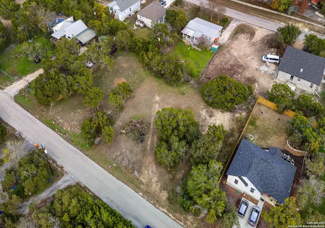 Photo 4 of Land for sale at 308 Ridgerock, Canyon Lake, TX 78133 | MLS# 1892886 | Listing updated on 2025-12-12