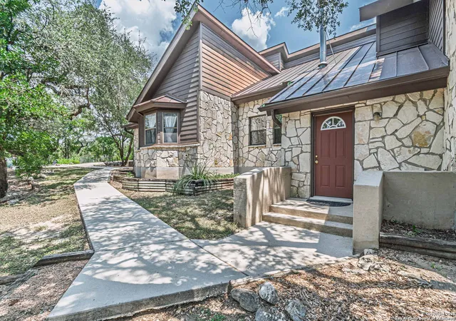Homes for sale in New Braunfels, TX | 560 Bluff Ridge, New Braunfels, TX 78132 | MLS# 1892887