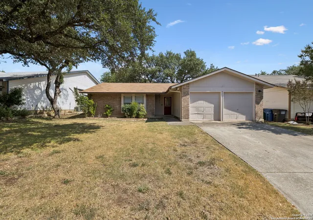 Photo 1 of Sale Pending at 10330 Country Blf, San Antonio, TX 78240 | MLS# 1892914 | Listing updated on 2025-11-19