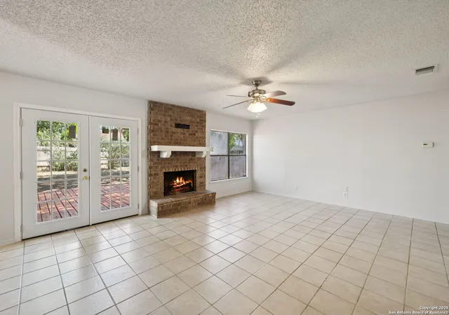 Photo 3 of Sale Pending at 10330 Country Blf, San Antonio, TX 78240 | MLS# 1892914 | Listing updated on 2025-11-19