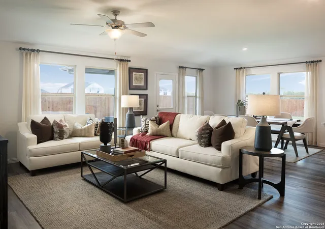 Photo 3 of Sale Pending at 110 Dakota Ridge, Cibolo, TX 78108 | MLS# 1892928 | Listing updated on 2025-10-06