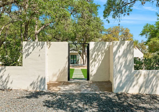 3rd image of 167 Country, San Antonio, TX 78209 | MLS# 1892959