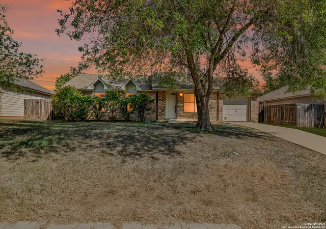 Photo 3 of Single family home for sale at 109 Saguaro, Jourdanton, TX 78026 | MLS# 1892961 | Listing updated on 2025-08-26