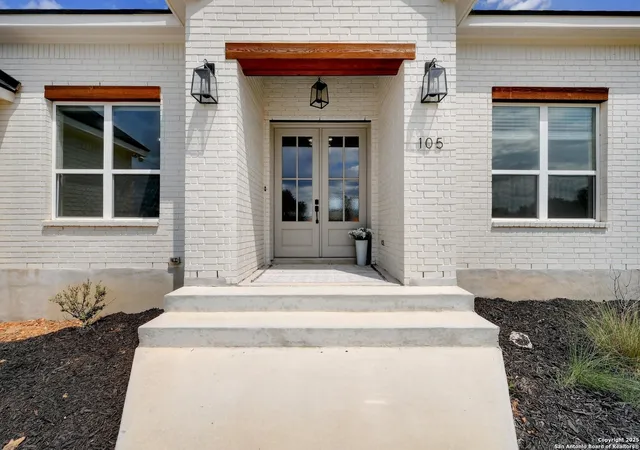Photo 3 of Single family home for sale at 105 Jacob Dearing, Blanco, TX 78606 | MLS# 1893033 | Listing updated on 2025-09-24