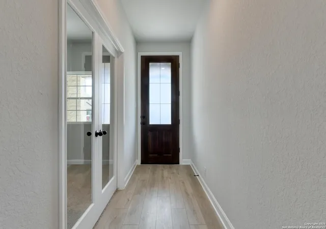 5th image of 1419 Lockett Falls, San Antonio, TX 78245 | MLS# 1893104