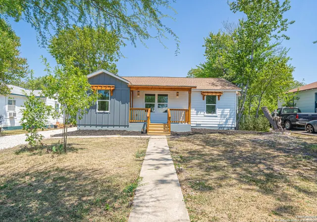 Photo 1 of Sale Pending at 315 W Hermosa Dr, San Antonio, TX 78212 | MLS# 1893109 | Listing updated on 2025-10-24