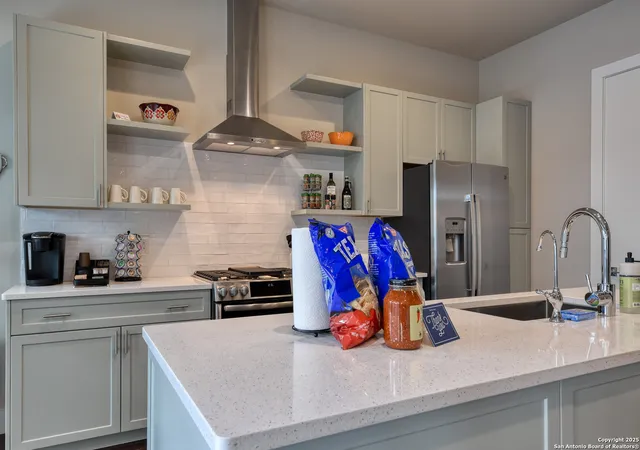 Photo 3 of Single family home for sale at 139 Cedar #103, San Antonio, TX 78210 | MLS# 1893128 | Listing updated on 2026-08-24