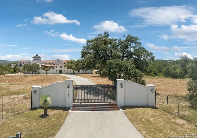 4th image of 27285 Toutant Beauregard Rd, Boerne, TX 78006 | MLS# 1893168
