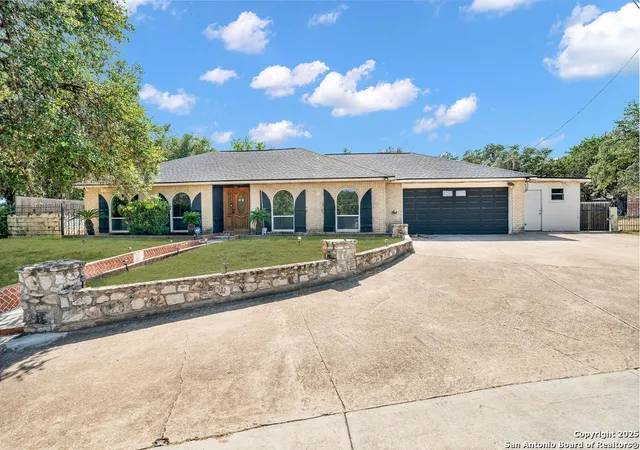 Homes for sale in San Antonio, TX | 1663 Rob Roy Ln, San Antonio, TX 78251 | MLS# 1893186