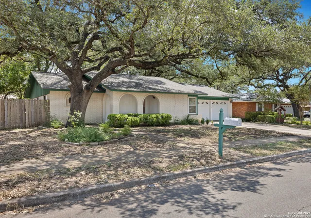 Photo 2 of Single family home for sale at 6814 Forest Grv, San Antonio, TX 78240 | MLS# 1893197 | Listing updated on 2025-08-29