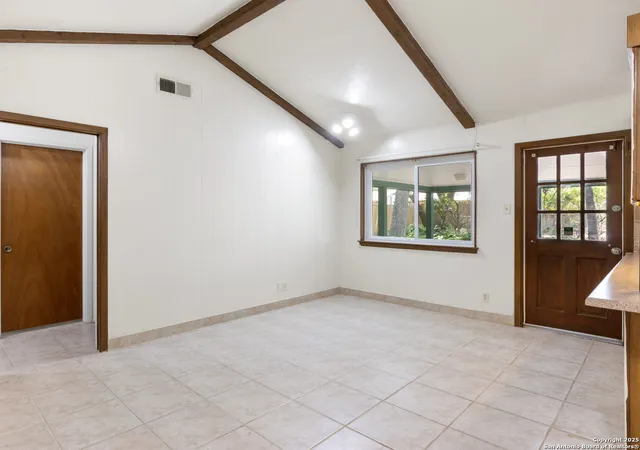 Photo 4 of Single family home for sale at 6814 Forest Grv, San Antonio, TX 78240 | MLS# 1893197 | Listing updated on 2025-08-29