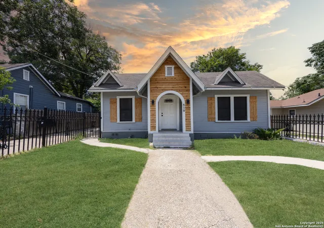 Photo 1 of Single family home for sale at 610 Rosewood, San Antonio, TX 78212 | MLS# 1893211 | Listing updated on 2025-10-11