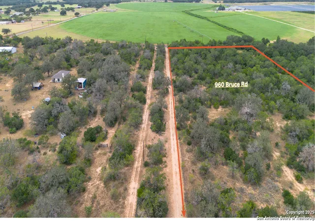 2nd image of 960 Bruce, Poteet, TX 78065 | MLS# 1893216
