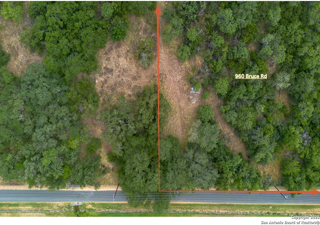 4th image of 960 Bruce, Poteet, TX 78065 | MLS# 1893216