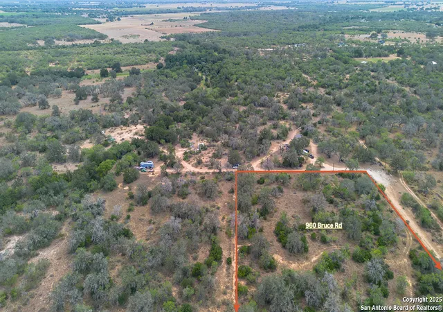 7th image of 960 Bruce, Poteet, TX 78065 | MLS# 1893216