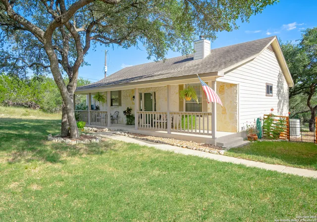 4th image of 6207 Yorkshire, Spring Branch, TX 78070 | MLS# 1893230