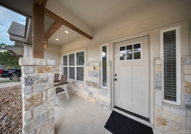 3rd image of 321 Cimarron, Spring Branch, TX 78070 | MLS# 1893264